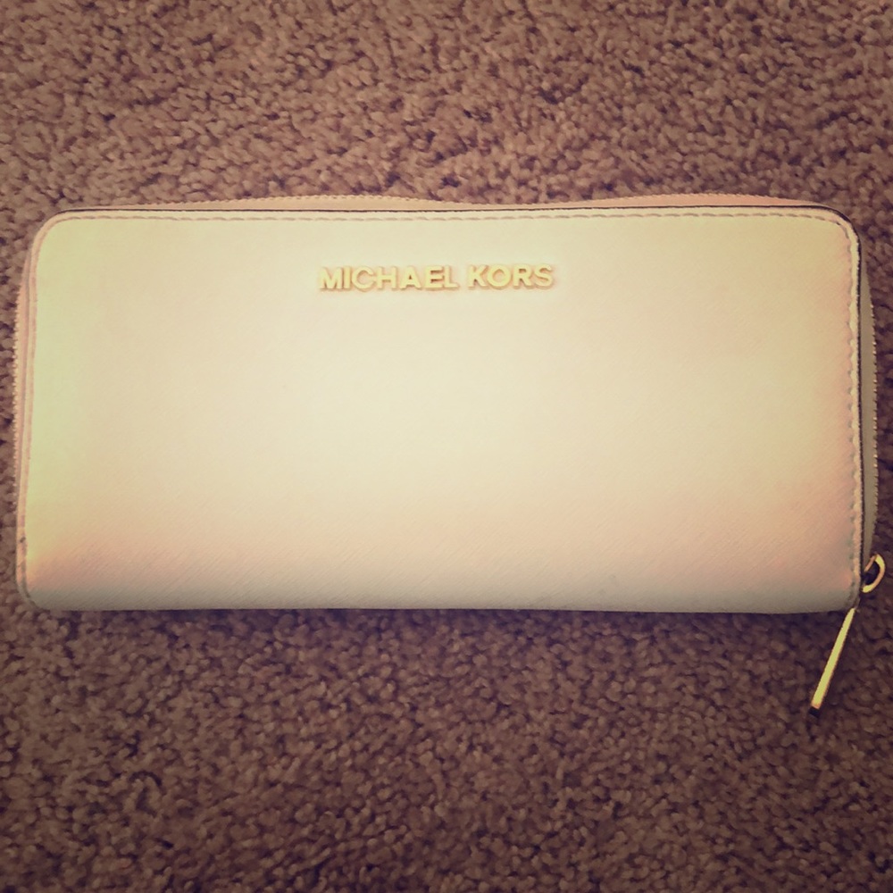 Michael Kors White Wallet
